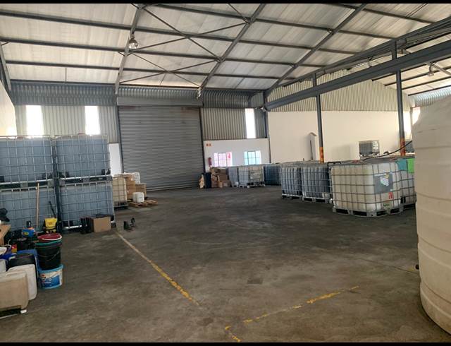 711M² WAREHOUSE TO LET IN ROCKY DRIFT