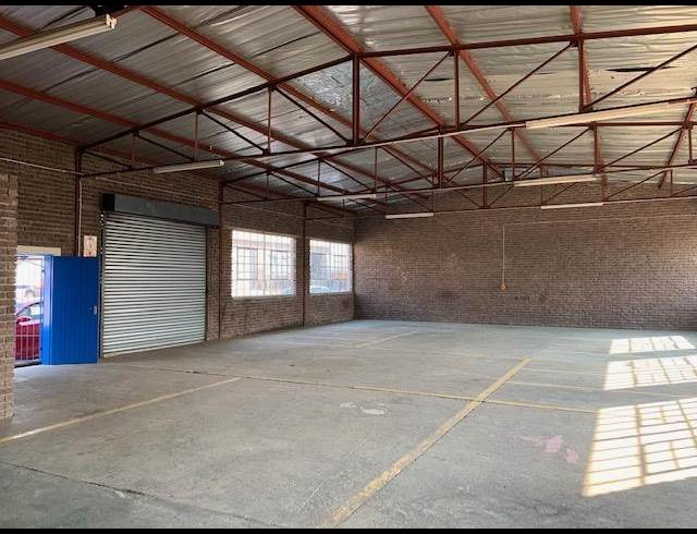 245M² WORKSHOP TO LET IN ROCKY DRIFT
