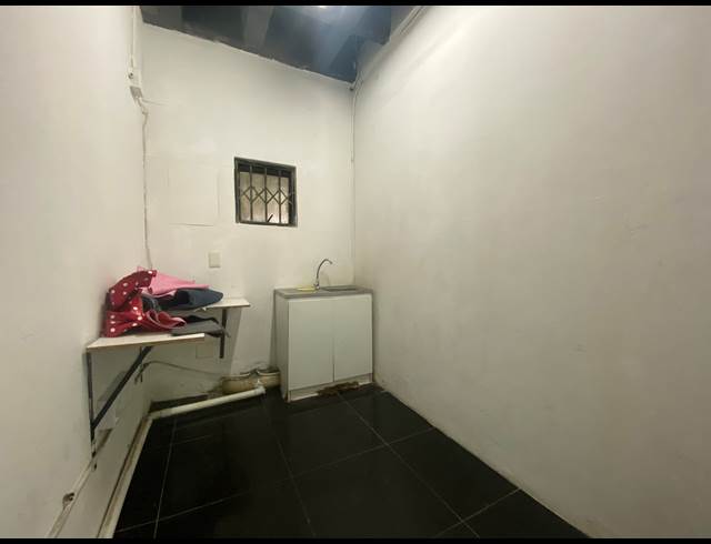 250M² RETAIL TO LET IN PARKLANDS