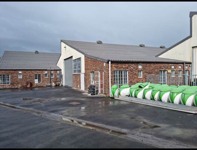787M² WAREHOUSE TO LET IN BROADLANDS
