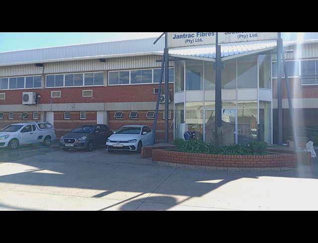 3,301.50M² WAREHOUSE TO LET IN PINETOWN CENTRAL