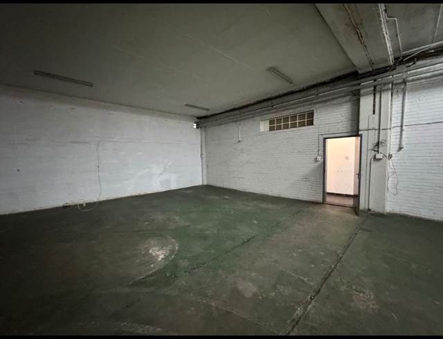 380M² WAREHOUSE TO LET IN WYNBERG