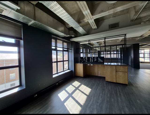744M² OFFICE TO LET IN ROSEBANK