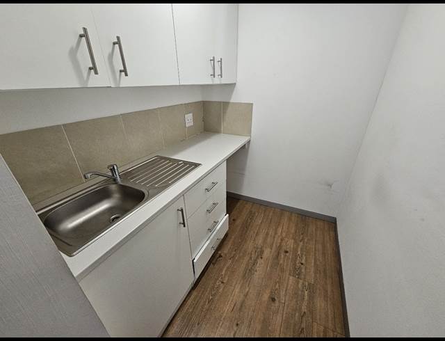 295M² OFFICE TO LET IN CENTURY CITY