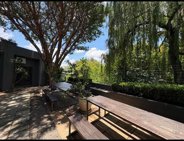 15M² SERVICED OFFICE TO LET IN BARBEQUE DOWNS