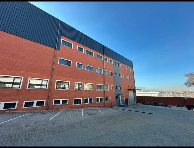 1,545.70M² WAREHOUSE TO LET IN COSMO BUSINESS PARK