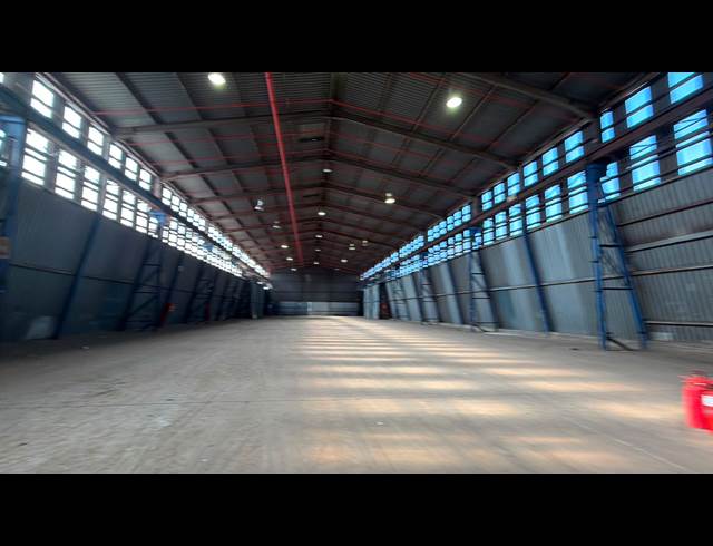 2,602M² WAREHOUSE TO LET IN TUNNEY