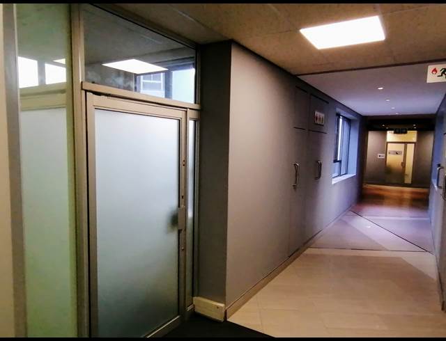 99M² BUILDING TO LET IN TYGER VALLEY