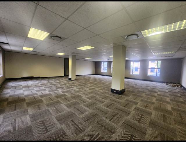 574.49M² OFFICE TO LET IN NOORDWYK