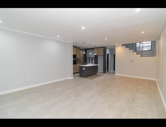 4 BEDROOM HOUSE TO LET IN SANDOWN