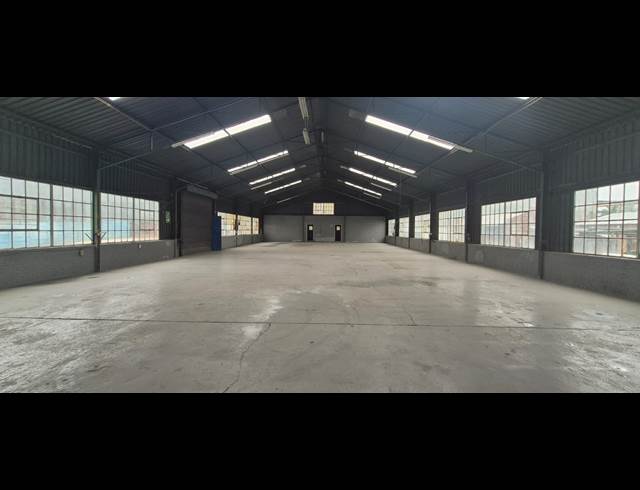 627M² WAREHOUSE TO LET IN ANDERBOLT