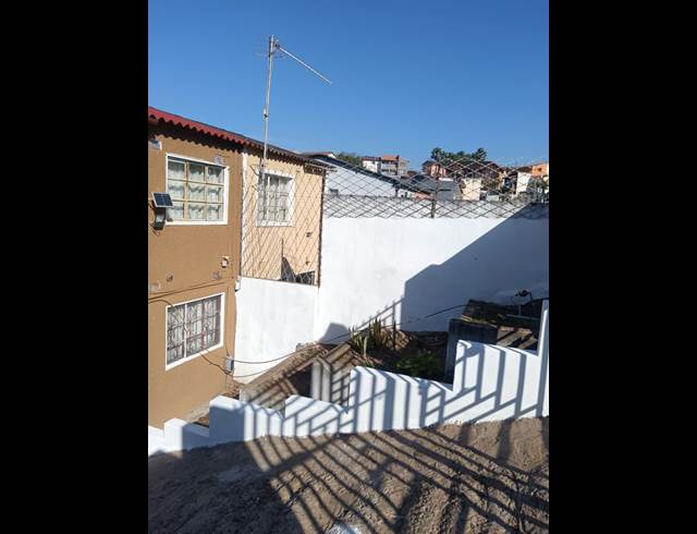 2 bed property to rent in RISECLIFF