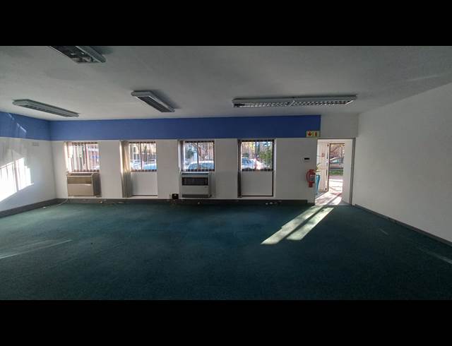123M² OFFICE TO LET IN CLAREMONT