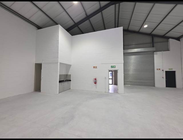 577M² WAREHOUSE TO LET IN FIRGROVE