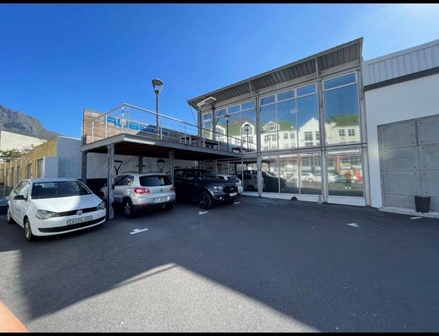 760M² BUILDING TO LET IN GARDENS