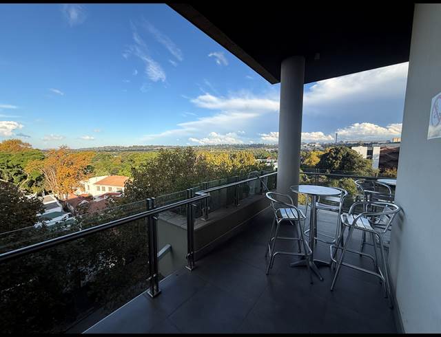625M² OFFICE TO LET IN ROSEBANK