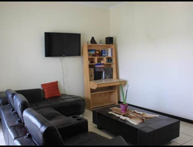 1 bed property to rent in OAKDENE