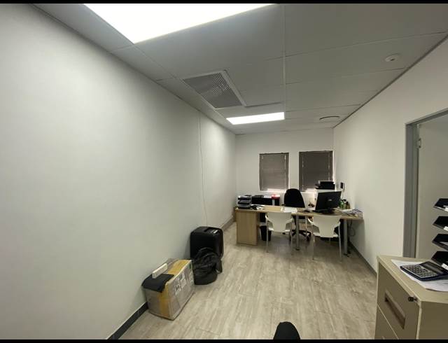 609M² WAREHOUSE TO LET IN CAPE FARMS