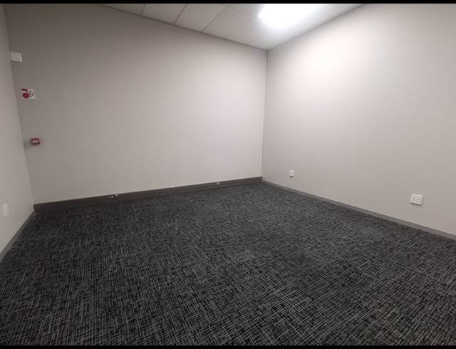 25M² OFFICE TO LET IN RYNFIELD