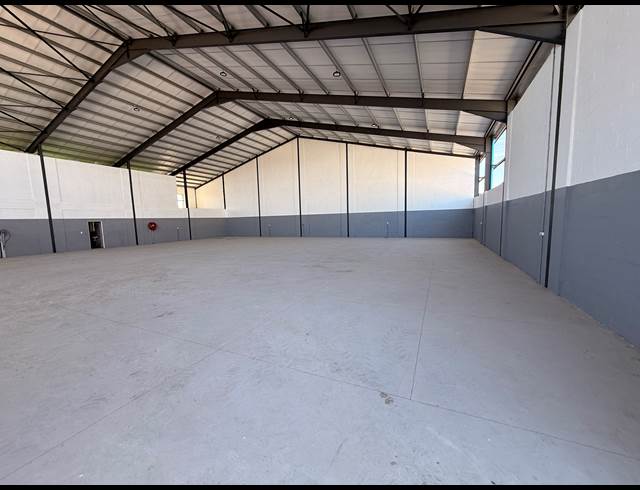 822M² WAREHOUSE TO LET IN BLACKHEATH INDUSTRIAL