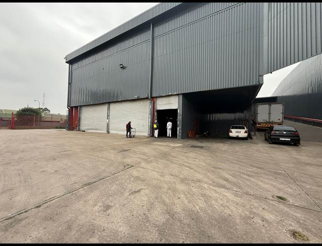 1,200M² WAREHOUSE TO LET IN CITY DEEP