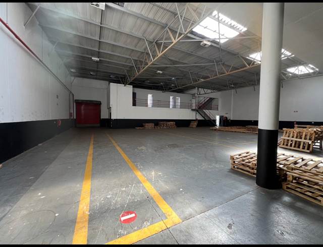 1,154M² WAREHOUSE TO LET IN STRIJDOMPARK