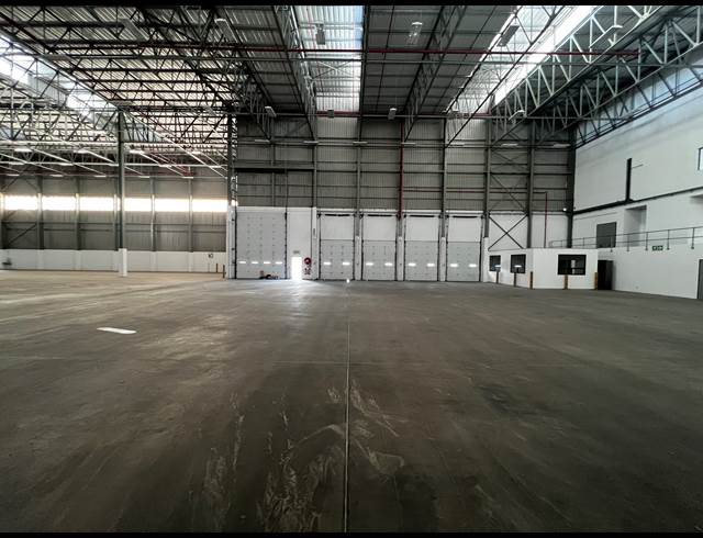 5,418M² WAREHOUSE TO LET IN AIRPORT INDUSTRIA