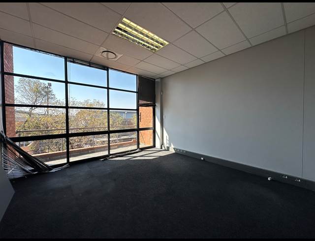 253.90M² OFFICE TO LET IN ECO PARK ESTATE