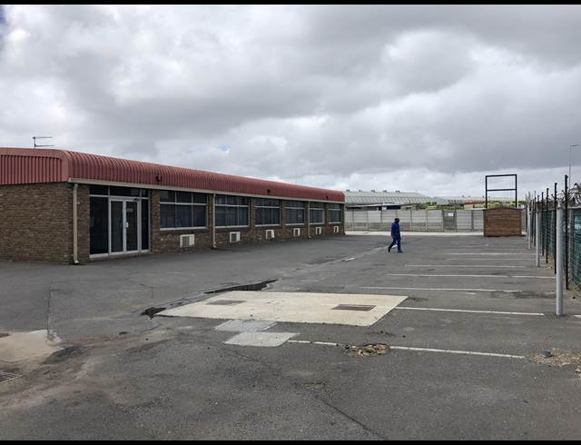 1,875M² WAREHOUSE TO LET IN AIRPORT INDUSTRIA