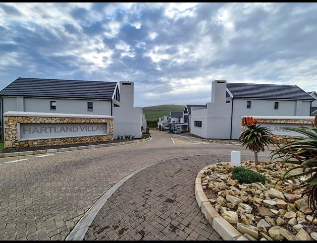 2 BEDROOM APARTMENT TO LET IN HARTLAND LIFESTYLE ESTATE