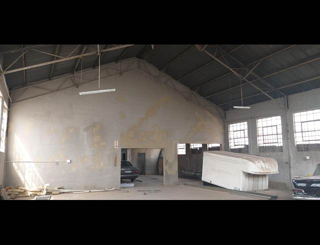 350M² MINI FACTORY RENTED IN WYCHWOOD