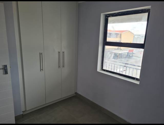 2 bed property to rent in RICHMOND