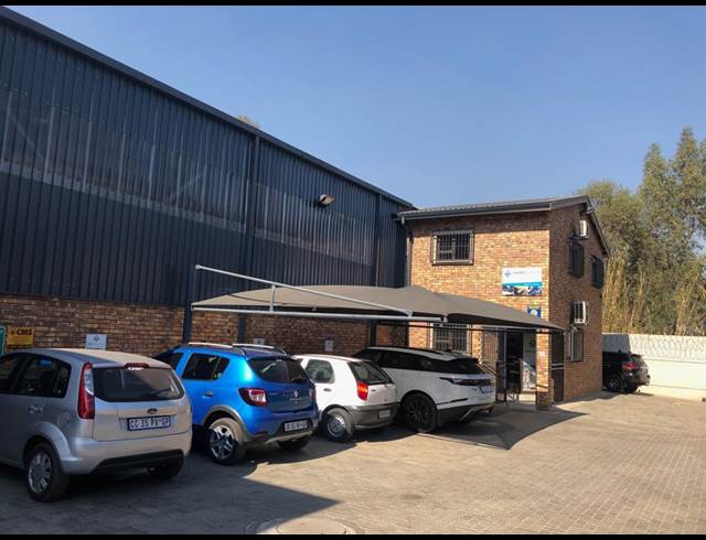 550M² WAREHOUSE TO LET IN MOREHILL