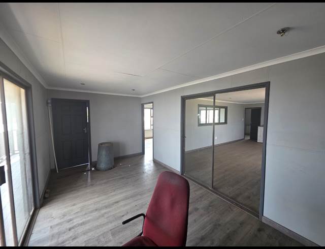 40,000M² INDUSTRIAL YARD TO LET IN ALBERTON NORTH