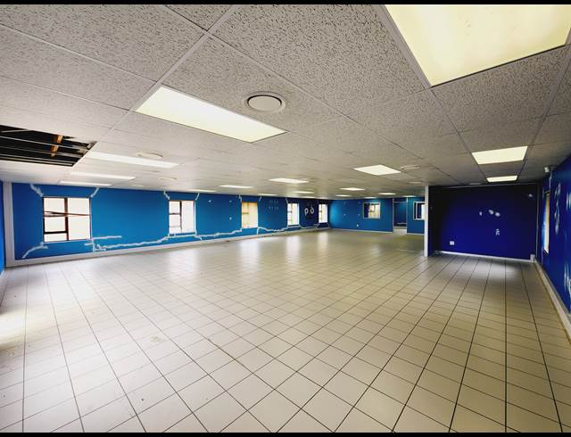 753M² OFFICE TO LET IN NORTH RIDING