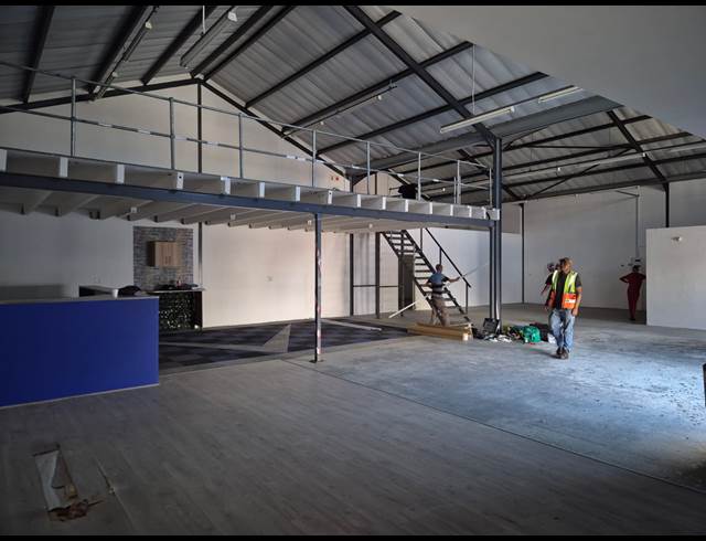 339M² WAREHOUSE TO LET IN ELFINDALE