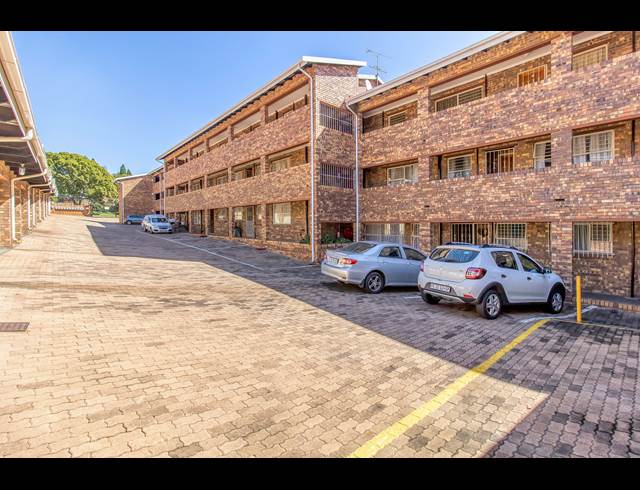 2 BEDROOM APARTMENT RENTED IN FAIRLAND