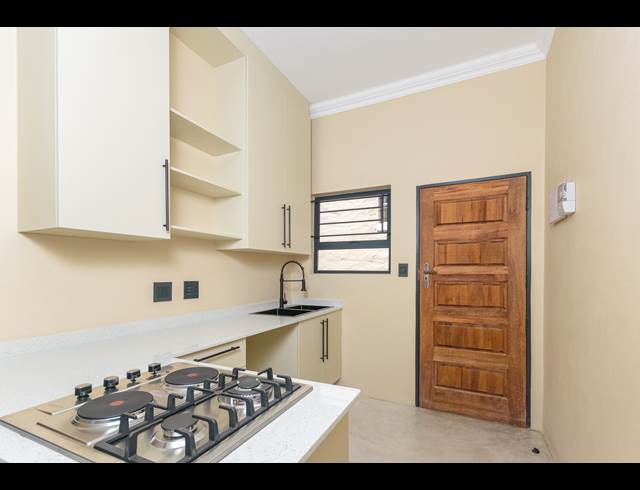 2 BEDROOM APARTMENT RENTED IN NORTH RIDING AH