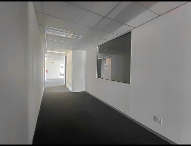 469M² OFFICE TO LET IN BRYANSTON