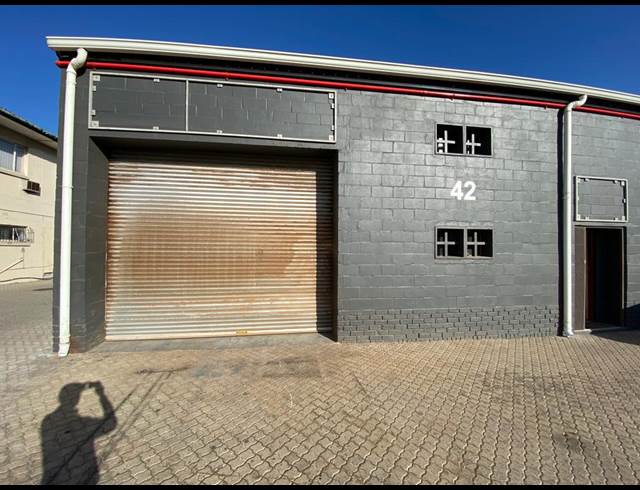 202M² WAREHOUSE TO LET IN EPPING INDUSTRIAL