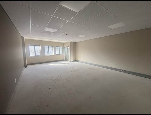 1,050M² WAREHOUSE TO LET IN BELLVILLE SOUTH INDUSTRIA