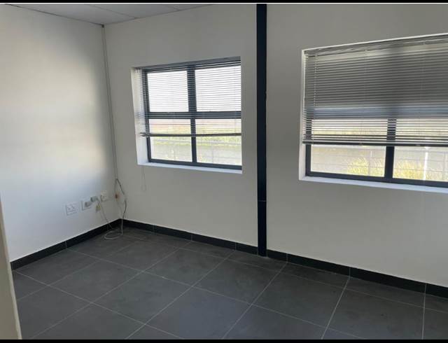 189M² OFFICE TO LET IN CAPRICORN