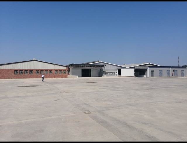 6,000M² WAREHOUSE TO LET IN NEW GERMANY