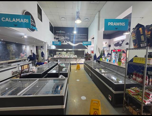 850M² WAREHOUSE TO LET IN GANTS PLAZA