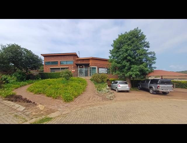 20M² SERVICED OFFICE TO LET IN ROCKY DRIFT