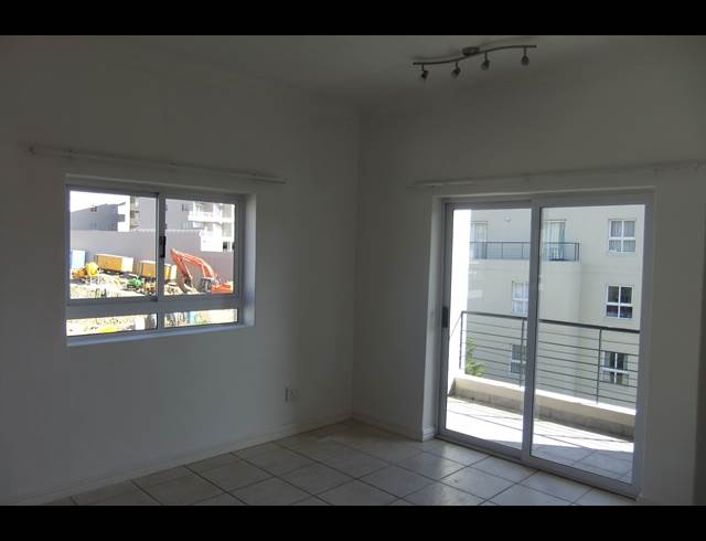 2 bed property to rent in TYGER WATERFRONT