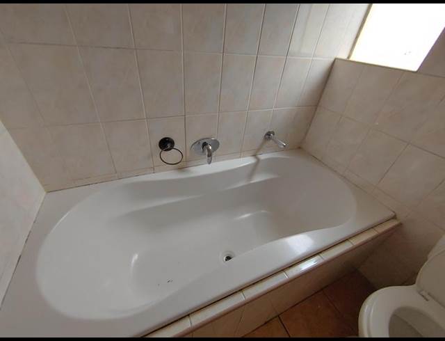 2 BEDROOM PROPERTY TO RENT IN DALPARK EXT 1