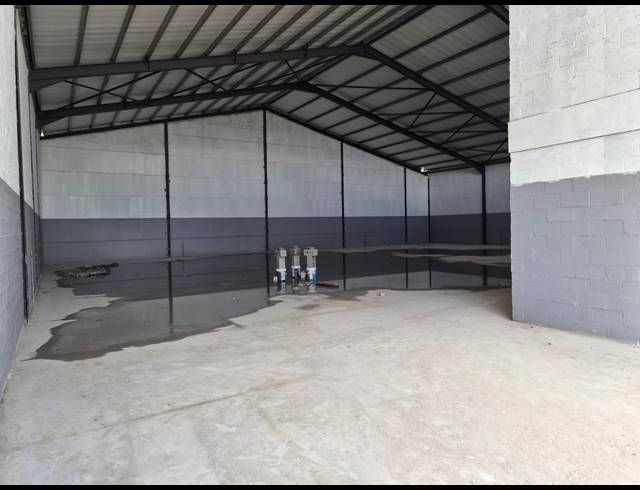 802M² WAREHOUSE TO LET IN WIMBLEDON ESTATE