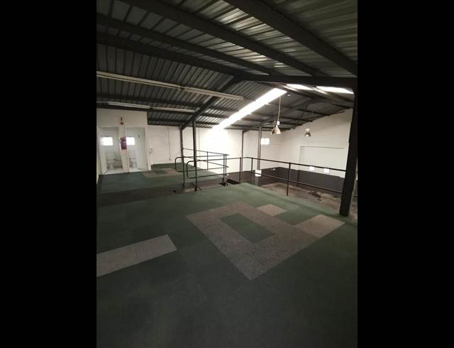 238M² WAREHOUSE TO LET IN EPPING INDUSTRIAL