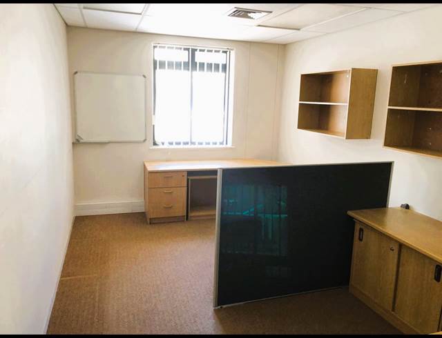 236M² OFFICE TO LET IN STEENBERG